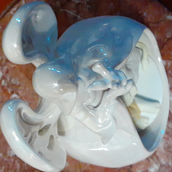 Apple Tree Design Eternal Peace Angel with Lion and Lamb, Lighted with Chord - Picture 4 of 4